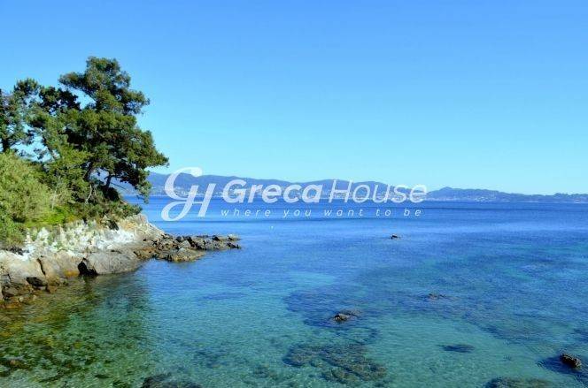 Seaside Hotel with Pool for Sale in Argolida Tolo
