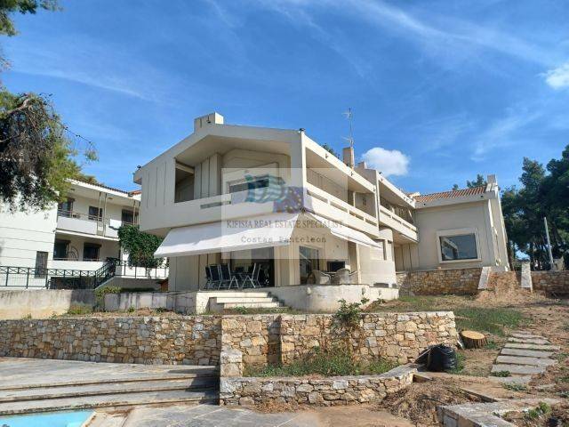 BACK OUTSIDE VIEW OF THE BUILDING