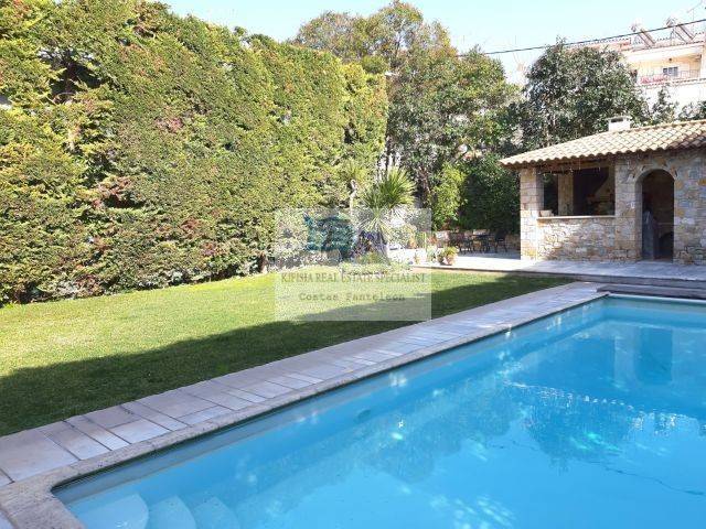 VIEW OF THE OWNER&#039;S POOL