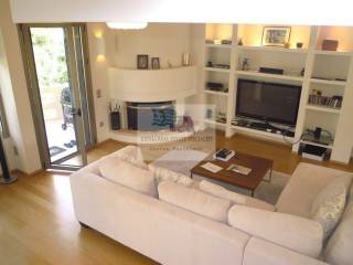 LIVING ROOM WITH FIREPLACE