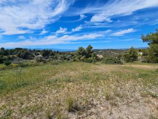 area of 140 acres is for sale in Costa, Porto Heli.