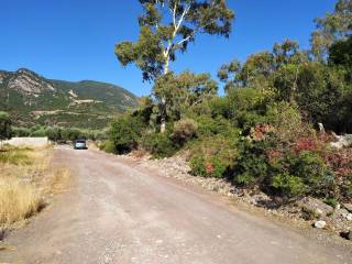 ΑΠΟ ΤΗΝ ΠΑΡΑΛΙΑ ΠΡΟΣ ΤΟ ΟΙΚΟΠΕΔΟ (ΑΜΕΣΩΣ ΑΡΙΣΤΕΡΑ)