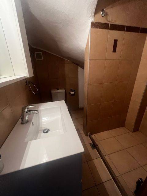 ΜΠΑΝΙΟ ΥΠΟΓΕΙΟΥ