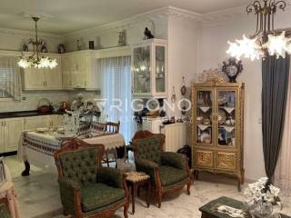 Σαλοκουζίνα